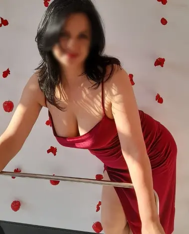 Анкета массажистки Дина - Фото 1, метро Дмитровская, 44 года, №7001